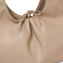 Borsa a spalla da donna taupe Lora Ferres con arricciatura e nodo