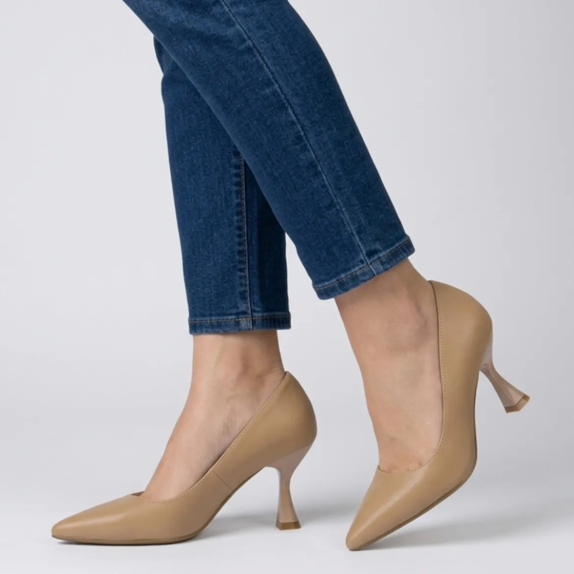 Décolleté Lora Ferres da donna Beige a punta con tacco 7,5 cm