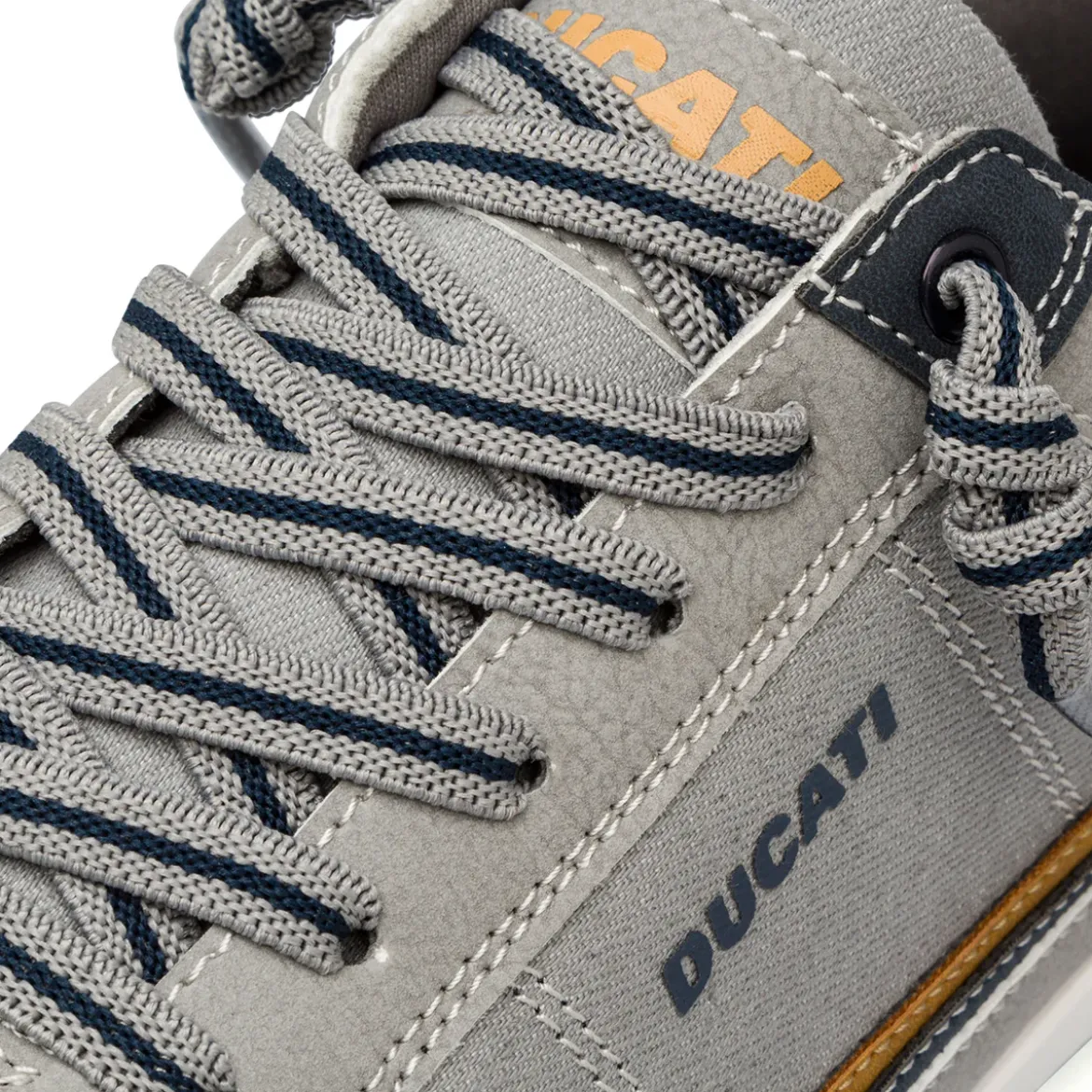 Sneakers basse taupe con dettagli a contrasto da Uomo e logo laterale Ducati