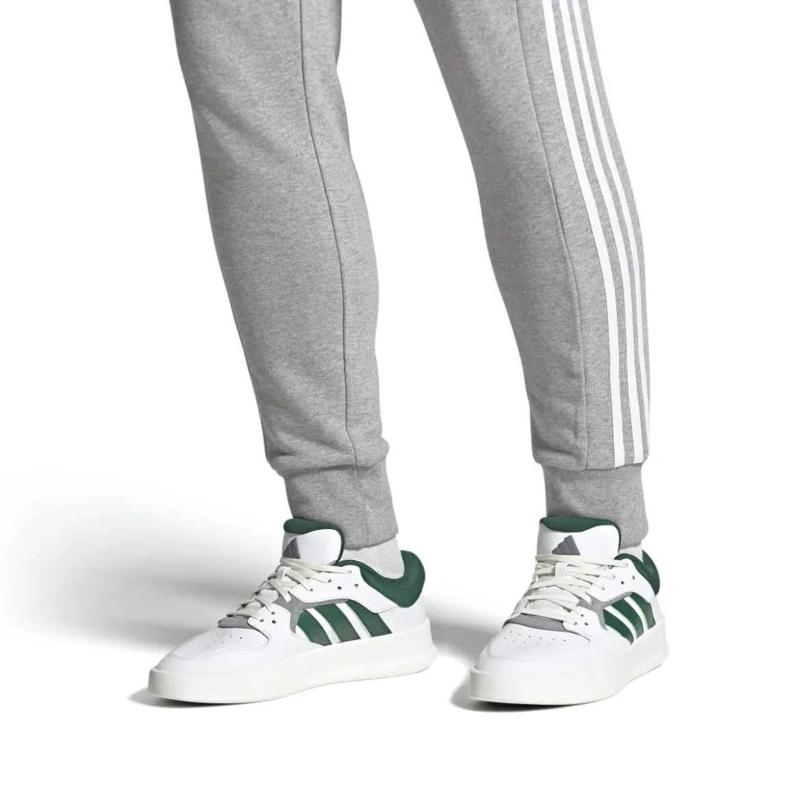 Sneakers da uomo bianche e blu con logo adidas Court 24