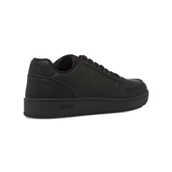 Sneakers da uomo nere con punta traforata e logo Gas