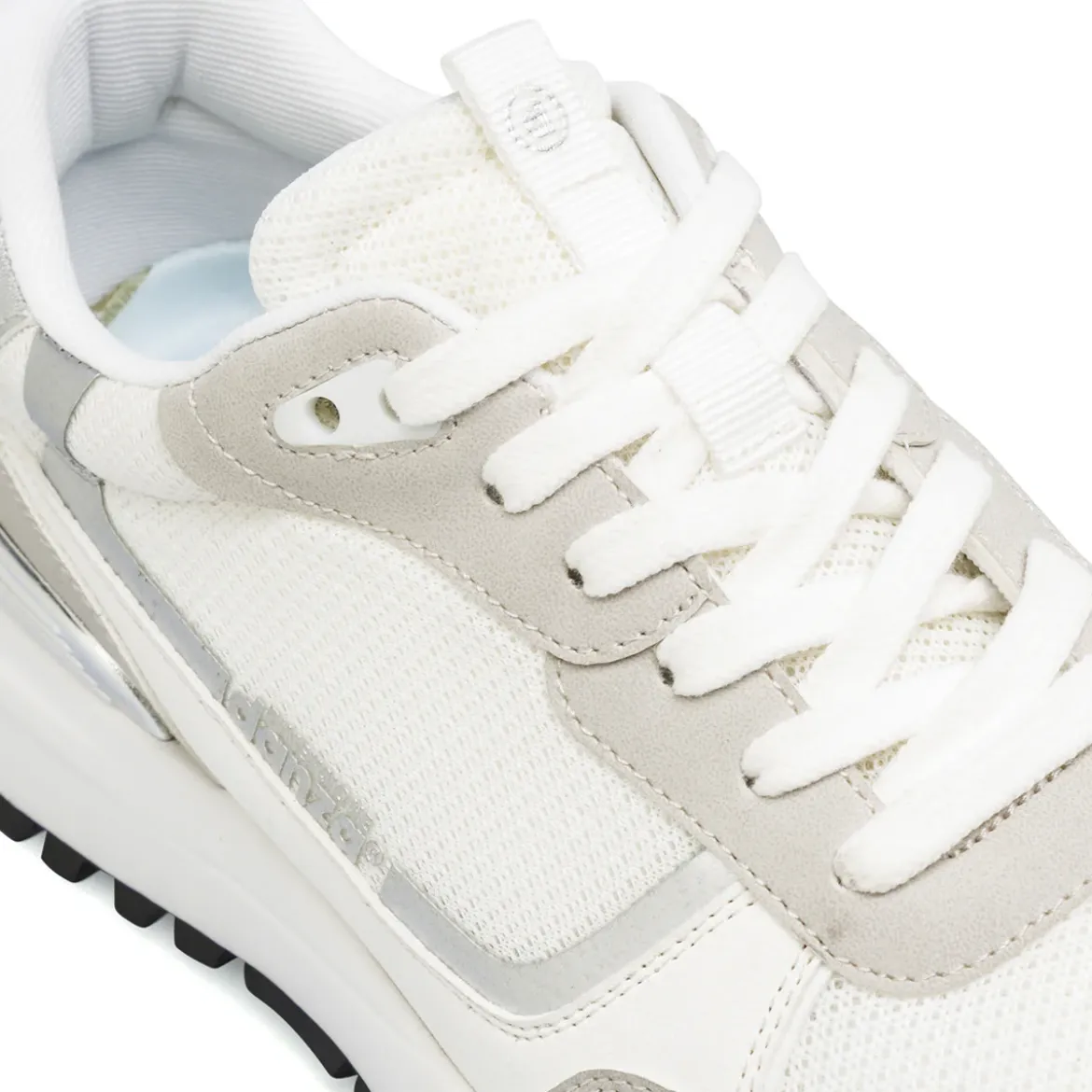 Sneakers Donna Bianche con inserti argento Dimensione Danza