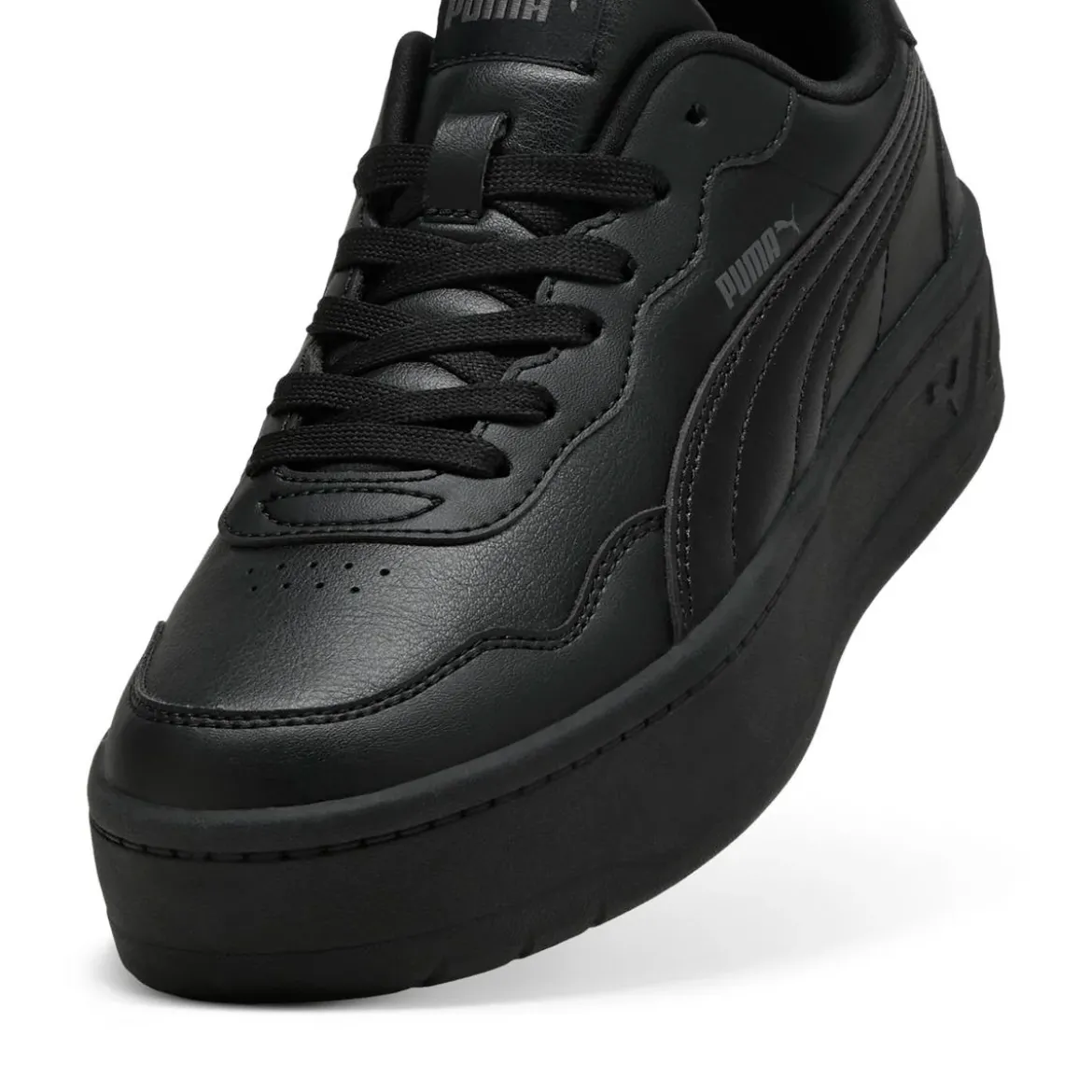 Sneakers nere da Donna con suola platform e lacci tono su tono Puma