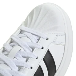 Sneakers sport da ragazzo bianche con dettagli neri adidas STREETTAL