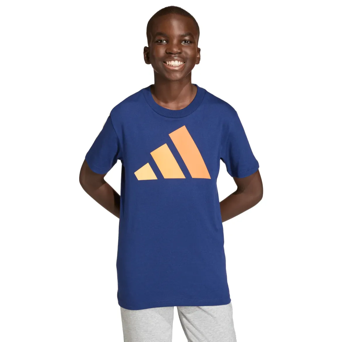 T-shirt da bambino blu con maxi logo grafico arancione adidas